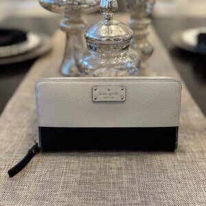 Kate Spade New York Continental Wallet Color Block Black & White Size Large